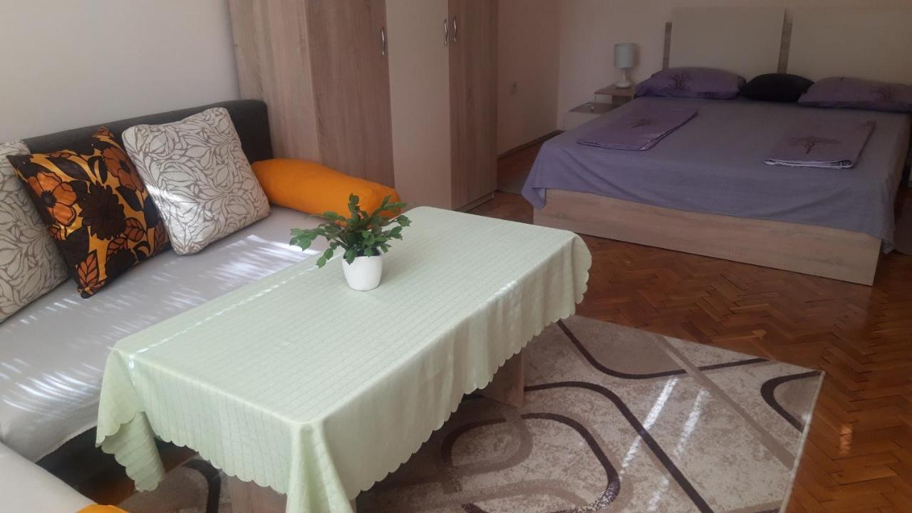 Central Apartment Сілістра Екстер'єр фото